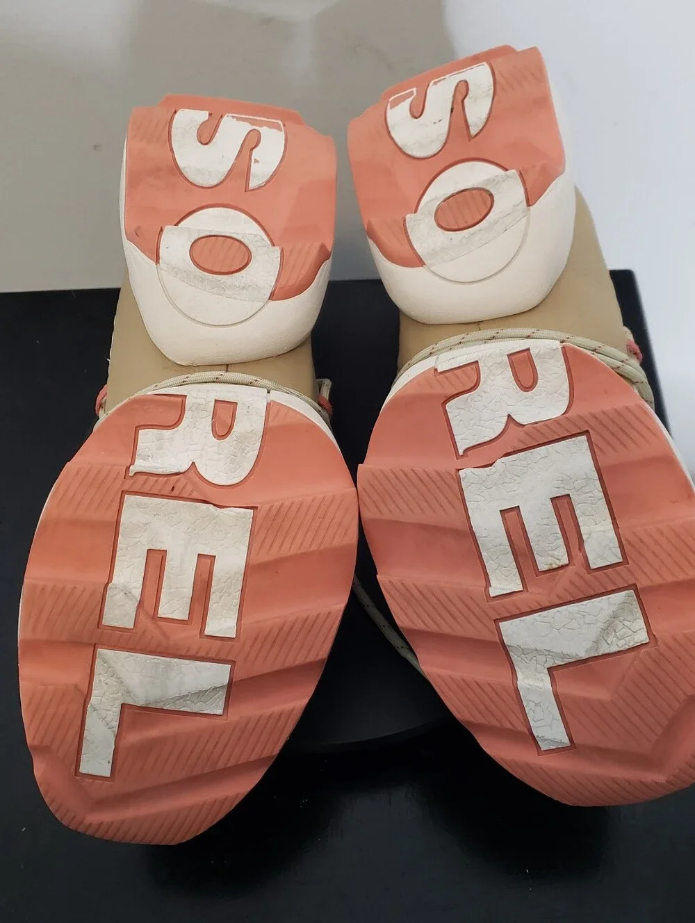 Sorel Kinetic Impact Lace Shoes Womens Sz 9.5 Sea Salt White Tan Orange Mesh